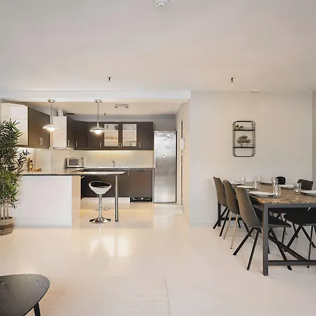 Arctic Homes - Downtown Penthouse 公寓