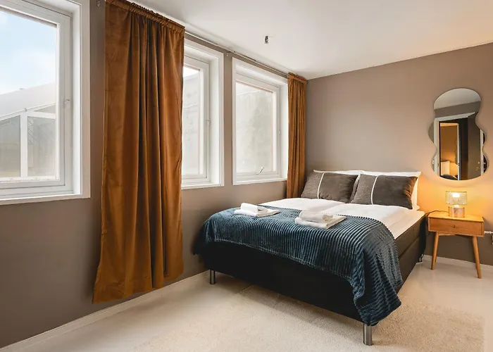 Arctic Homes - Downtown Penthouse