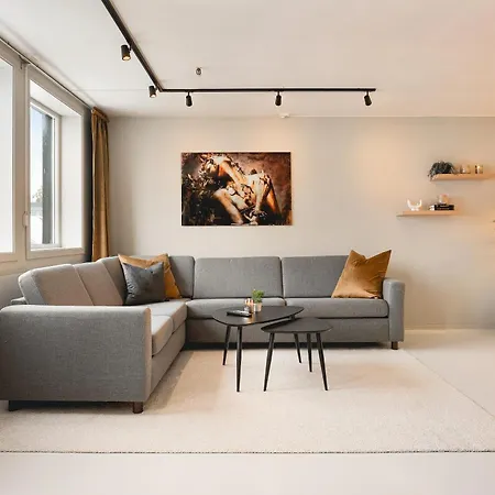 Daire Arctic Homes - Downtown Penthouse *